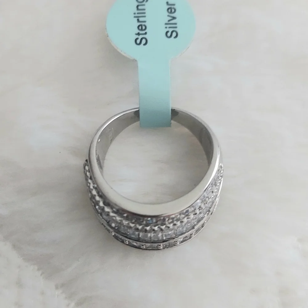 Vintage Ring Sterling Silver CZ Ring Size 7 - Picture 3 of 6